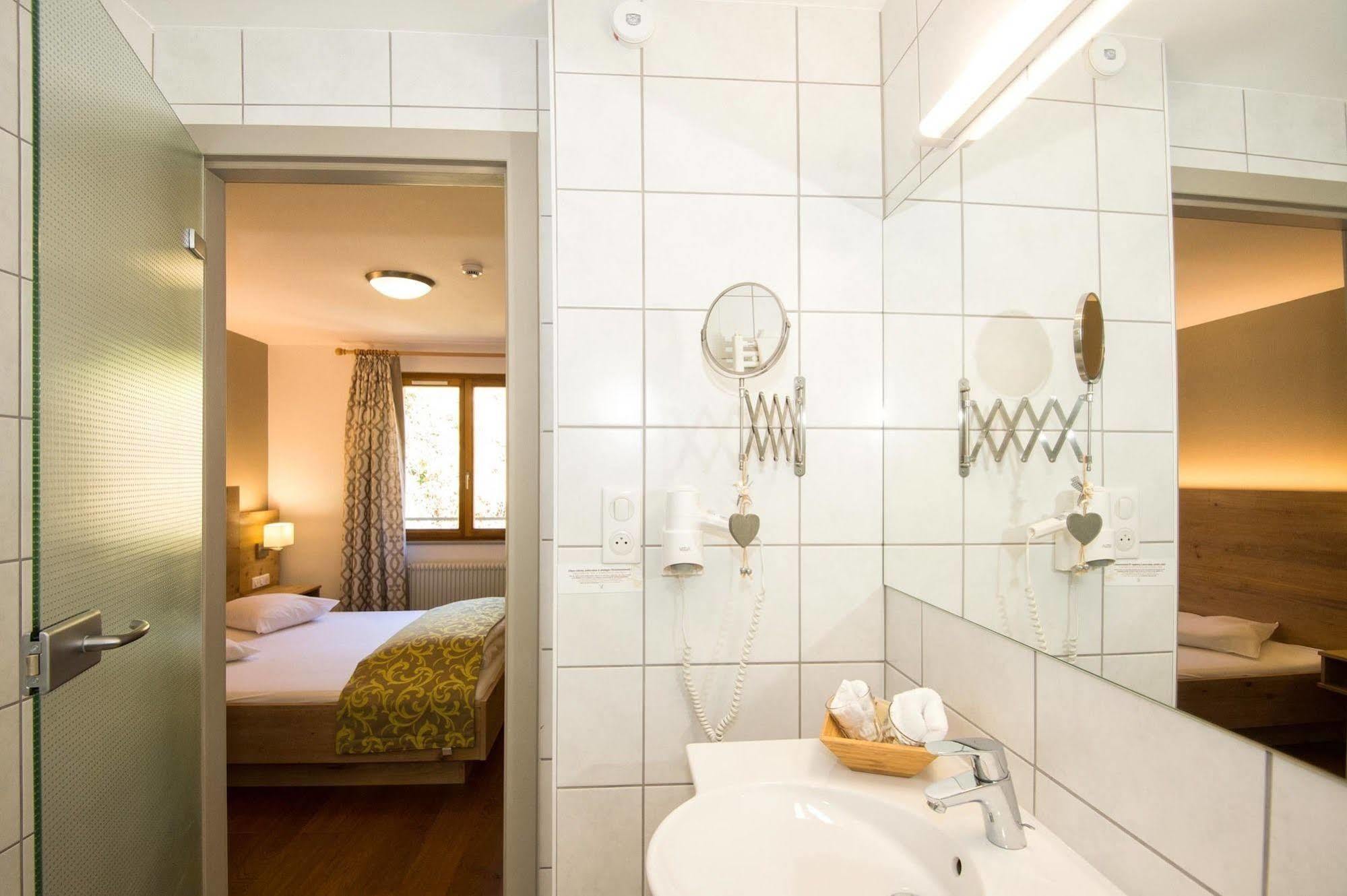 Logis Auberge Du Mehrbachel - Hotel & Restaurant Saint-Amarin Zewnętrze zdjęcie